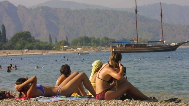 Tatil planlarına karantina engeli