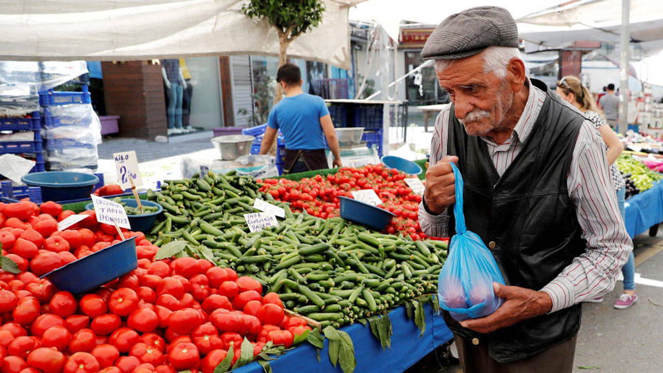 Yoksulluğa 4 asgari ücret bile yetmiyor