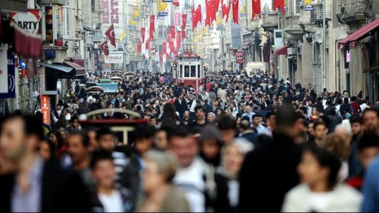 Her yüz gençten 40’ı geleceğinden vazgeçti